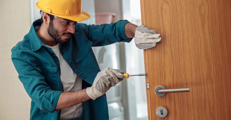 Profesional en cerrajería presta sus servicios